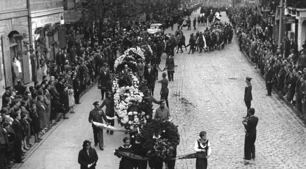 Pogrzeb gen. bryg. Juliana Stachiewicza w Warszawie we wrześniu 1934 roku. (3)  