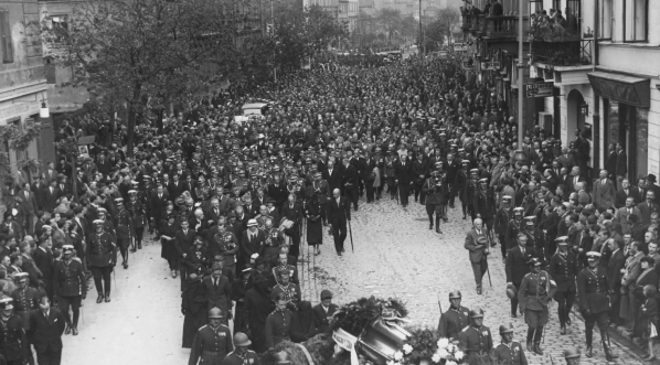  Pogrzeb gen. bryg. Juliana Stachiewicza w Warszawie we wrześniu 1934 roku. (5)  