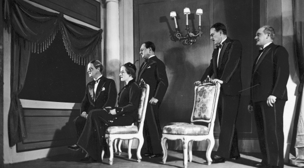  Przedstawienie "Kwadrans przed dwunastą" Williama Szekspira w Teatrze Polskim w Poznaniu w lutym 1937 r.  