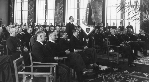  Uroczystość 15-lecia Państwowej Szkoły Morskiej w Gdyni w grudniu 1933 r.  