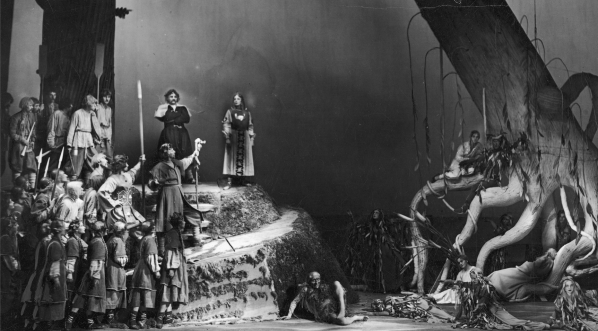  Przedstawienie Legenda Stanisława Wyspiańskiego w Teatrze Wielkim we Lwowie  w 1937 r.  