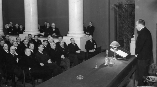  Wizyta oficjalna ministra Niemiec Hansa Franka w Polsce w lutym 1936 r.  