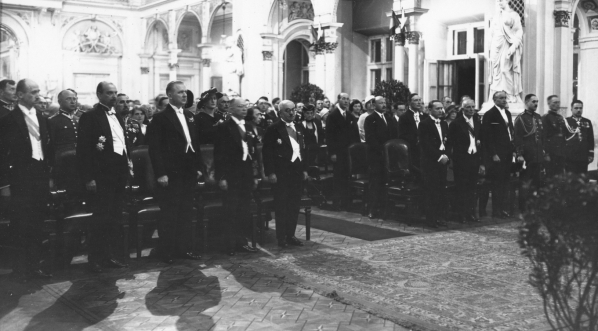  Akademia w sali Rady Miejskiej w Warszawie z okazji święta narodowego Rumunii 10.05.1934 r.  