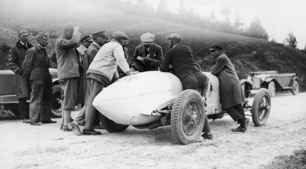  Eliminacje do Mistrzostw Polski - wyścig samochodowy w Krzyżowej w czerwcu 1929 roku. (3)  