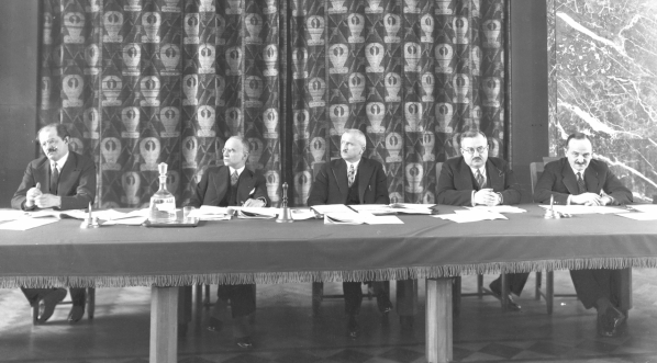  Konferencja gospodarcza w sprawach morskich w Gdyni w marcu 1934 roku.  