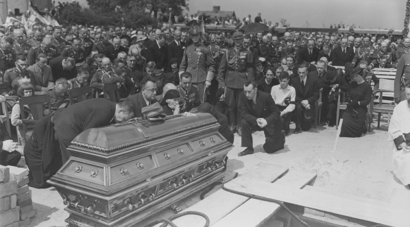  Pogrzeb gen. Gustawa Orlicza-Dreszera w Gdyni, lipiec 1936 roku.  