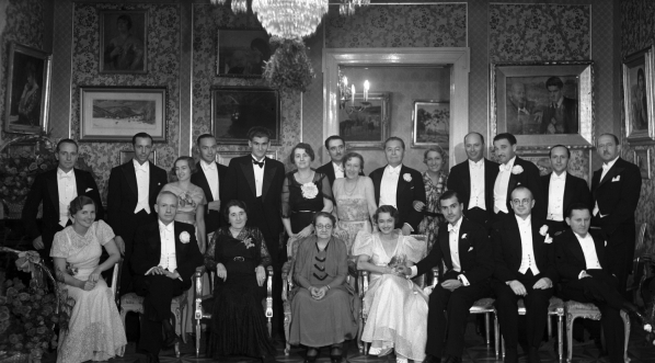  Ślub Henryka Paschalskiego z Jadwigą Dąbrowską w Krakowie, lipiec 1933 roku.  