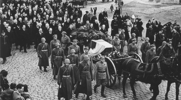  Pogrzeb byłego premiera Walerego Sławka w Warszawie, 04.04.1939 r.  
