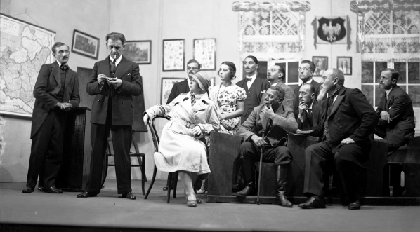  Gościnne występy wileńskiego teatru Reduta z przedstawieniem "Uciekła mi przepióreczka" w Teatrze Starym w Krakowie w październiku 1929 roku.  