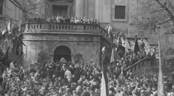  Uroczystości pogrzebowe artysty malarza Jacka Malczewskiego w Krakowie, październik 1929 roku.  