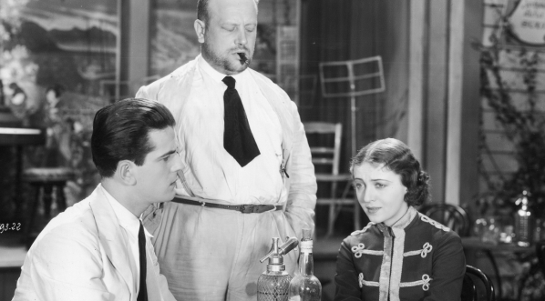  Film produkcji amerykańskiej " Niebezpieczny raj" (polska wersja) z lat 1930-1931.  