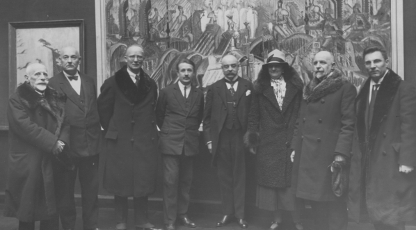  Uczestnicy uroczystości otwarcia Salonu Zimowego w Zachęcie w Warszawie 5.01.1928 r.  