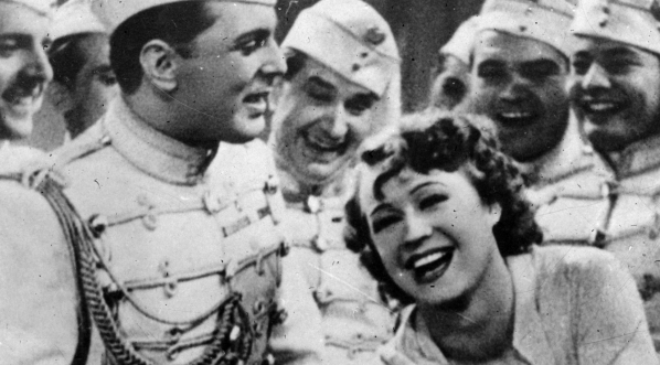  Film  "Manewry miłosne" , scena zbiorowa nagrywana 23.12.1935 roku.  