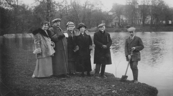  Leon Wyczółkowski podczas pobytu w majątku Z. Cichowicza pod Pleszewem.  