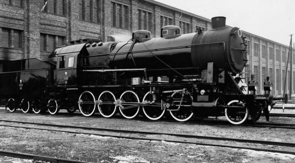  Parowóz towarowy serii Ty 23 nr 86, wyprodukowany w Wytwórni H. Cegielski w Poznaniu .  