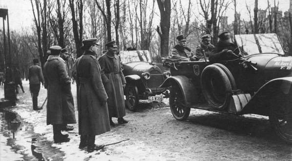  Inspekcja wojsk I Brygady Legionów Polskich przeprowadzana przez generała Felixa von Bartha i pułkownika Stanisława Szeptyckiego w Zambrowie 13.01.1917 r.  