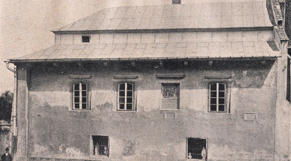  "Dom Długosza pod Wawelem".  