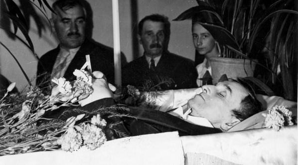  Uroczystości pogrzebowe posła Wojciecha Korfantego w Warszawie 18.08.1939 r.  