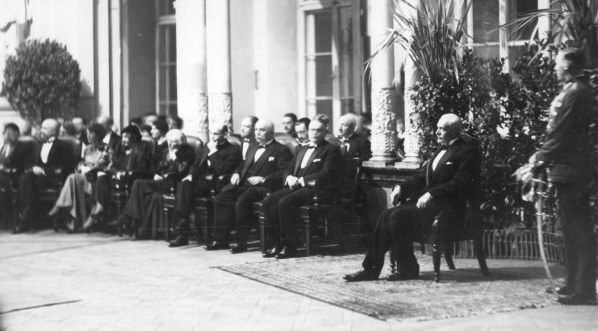  Prezydent RP Ignacy Mościcki podczas przedstawienia "Daniel" Stanisława Wyspiańskiego, Warszawa 6.12.1932 r.  