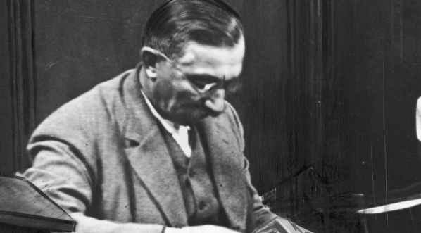  Proces brzeski w Sądzie Okręgowym mieszczącym się w pałacu Paca przy ulicy Miodowej 15 w Warszawie.  