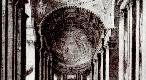  Wnętrze kościoła Świętych Piotra i Pawła w Wilnie.  