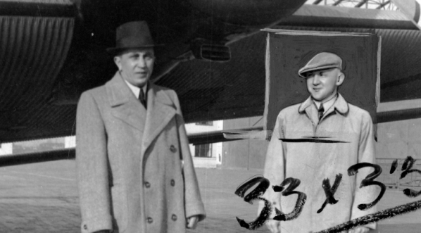  Dyrektor PLL LOT Wacław Makowski i pilot Zbigniew Wysiekierski w maju 1938 roku.  
