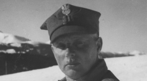  Pułkownik WP Jerzy Nadolski, dyrektor Centralnego Instytutu Wychowania Fizycznego w Warszawie.  