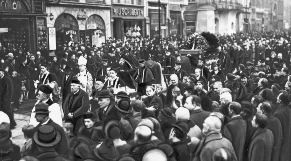  Uroczystości pogrzebowe Władysława Seydy w Poznaniu w 1939 roku.  