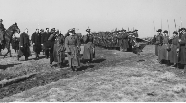  Obchody rocznicy bitwy pod Olszynką Grochowską w Warszawie w marcu 1936 roku.  