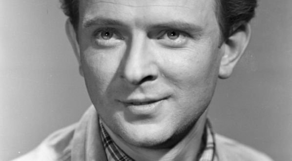  Bogdan Baer podczas kręcenia filmu "Pech" z 1954 roku.  