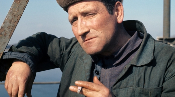  Jan Himilsbach w filmie Janusza Zaorskiego "Chleba naszego powszedniego" z 1974 roku.  