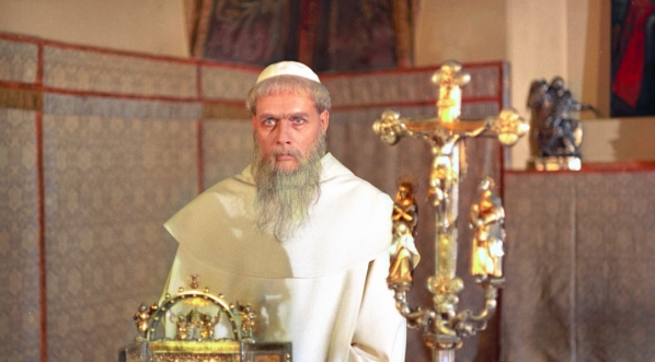  Stanisław Jasiukiewicz w roli Augustyna Kordeckiego w filmie Jerzego Hoffmana "Potop" z 1974 roku.  