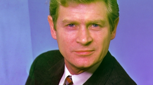  Stanisław Mikulski.  