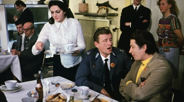  Scena z filmu Jacka Butrymowicza "Kwiat paproci" z 1972 roku.  