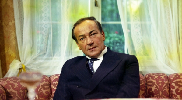  Stanisław Zaczyk w filmie Ignacego Gogolewskiego "Romans Teresy Hennert" z 1978 roku.  