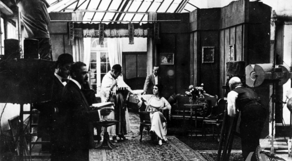  Realizacja filmu w wytwórni filmowej Sfinks.  