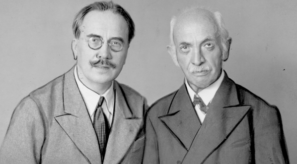  Stanisław Kot i  Aleksander Brückner.  