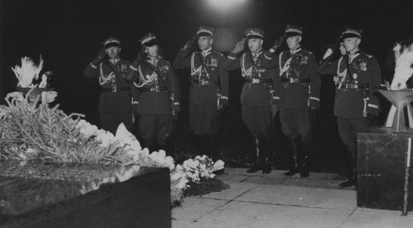  Jubileusz dwudziestopięciolecia 1. Dywizji Piechoty Legionów w Wilnie i piętnastolecia 14. Pułku Ułanów Jazłowieckich we Lwowie w sierpniu 1938 roku.  