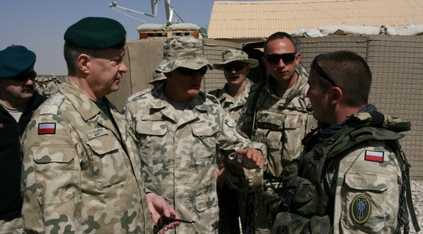  Wizyta gen. Franciszka Gągora w Afganistanie w dniach 15-17.03.2008 r.  