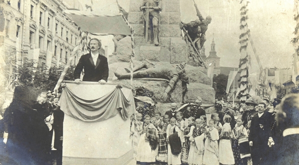  1410 Grunwald 1910 : Paderewski na mównicy.  