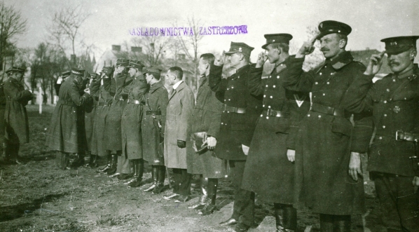  Odznaczenie obrońców Lwowa w  1921 roku.  