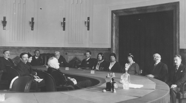  Zebranie organizacyjne komitetu budowy pomnika Włochów poległych w walkach o niepodległość Polski, powołanego z inicjatywy Towarzystwa Polsko-Włoskiego "Dante Alighieri" 15.03.1931 r.  