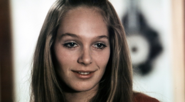  Małgorzata Braunek w filmie Andrzeja Wajdy "Polowanie na muchy" z 1969 roku.  