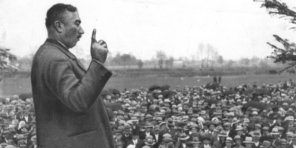 JAK CHŁOP ZOSTAŁ PREMIEREM