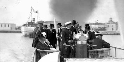 TYTAN PRACY W DOBIE KOMUNY